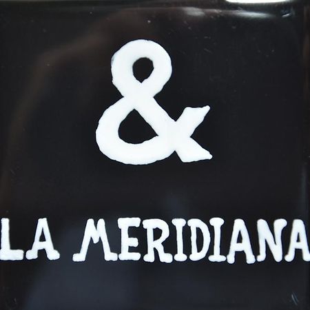 Low Cost La Meridiana Hotell Zafferana Etnea Rum bild